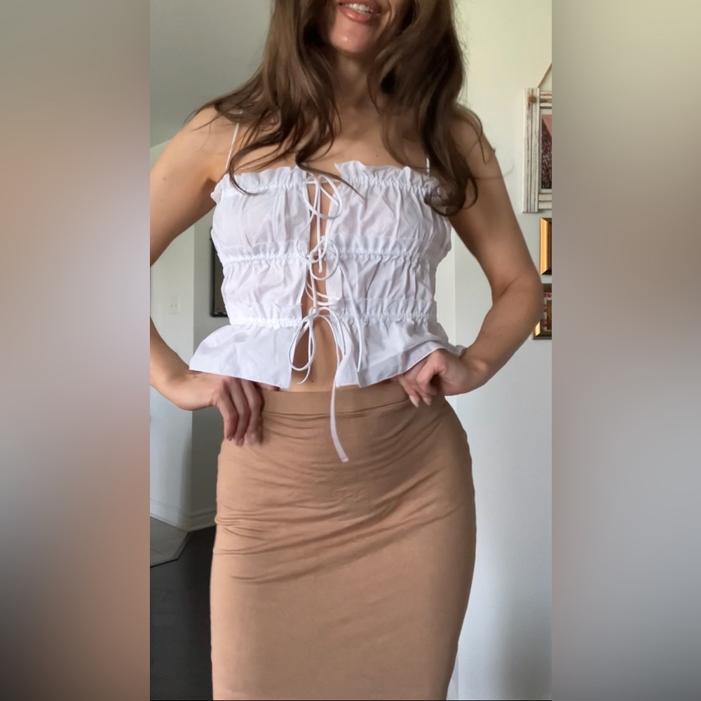Missguided tan long skirt - Picture 2 of 10